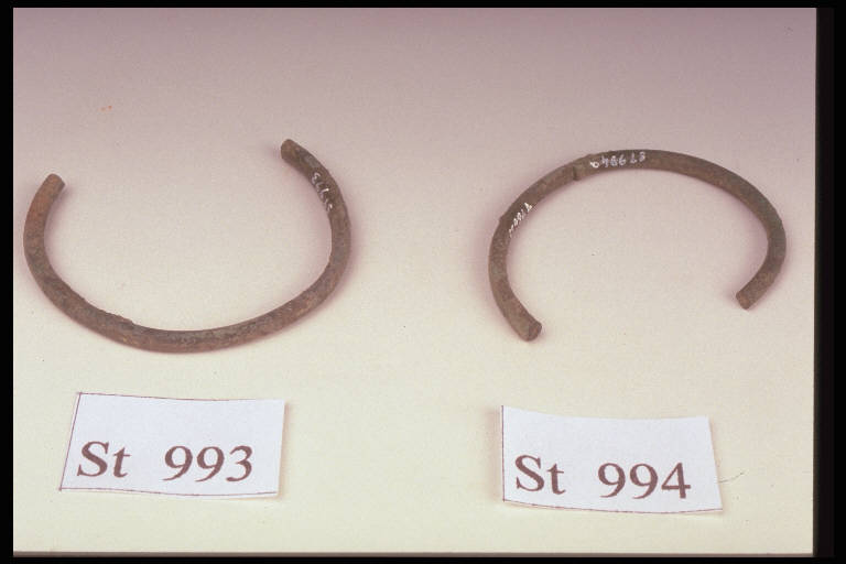 armilla - cultura di Golasecca (fine/inizio secc. VI/ IV a.C.)