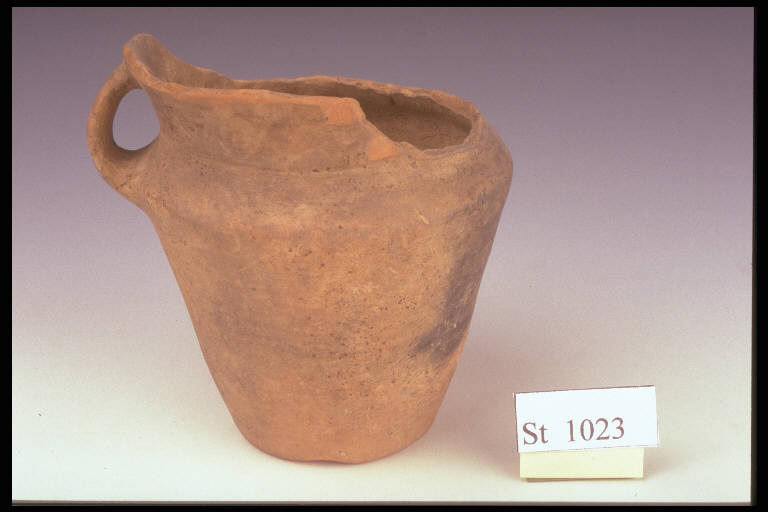 boccale troncoconico - cultura di Golasecca (prima metà sec. VI a.C.)