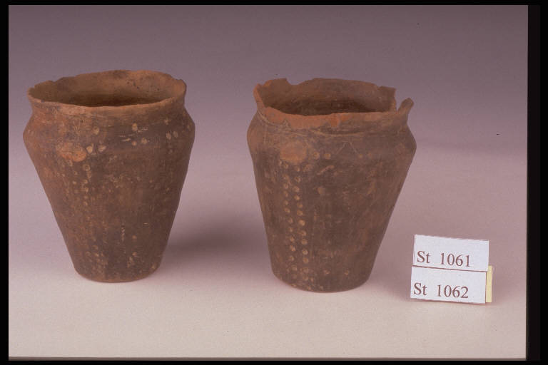 boccale troncoconico - cultura di Golasecca (sec. VI a.C.)
