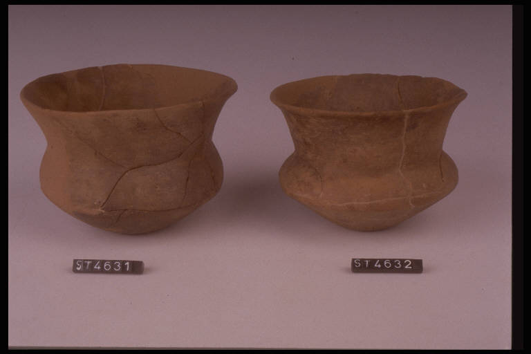 bicchiere carenato - cultura di Golasecca (sec. VII a.C.)