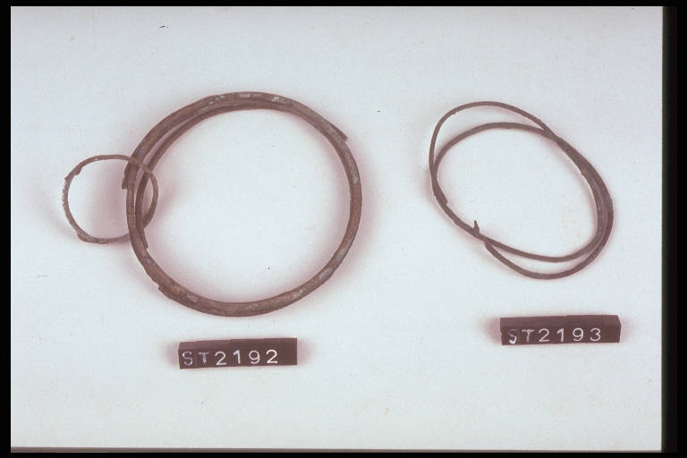 armilla - cultura di Golasecca (terzo quarto sec. VI a.C.)
