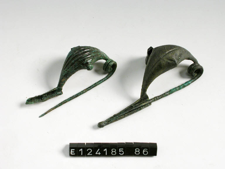 fibula a navicella - cultura di Golasecca (sec. VII a.C.)