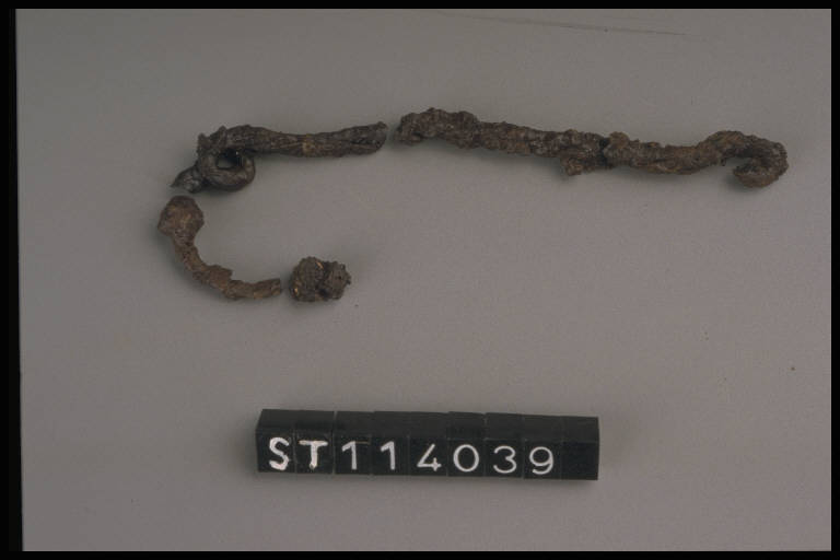 fibula ad arco serpeggiante - cultura di Golasecca (sec. VII a.C.)