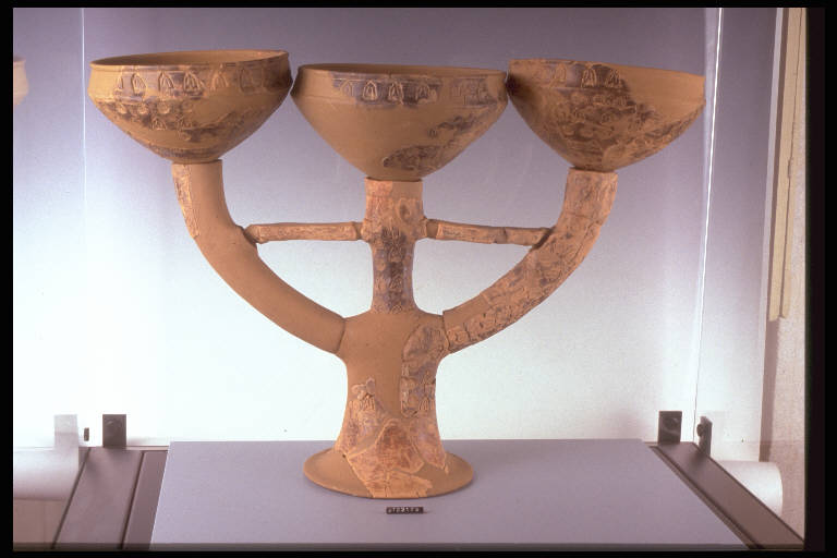 candelabro - cultura di Golasecca (fine/inizio secc. VI/ V a.C.)
