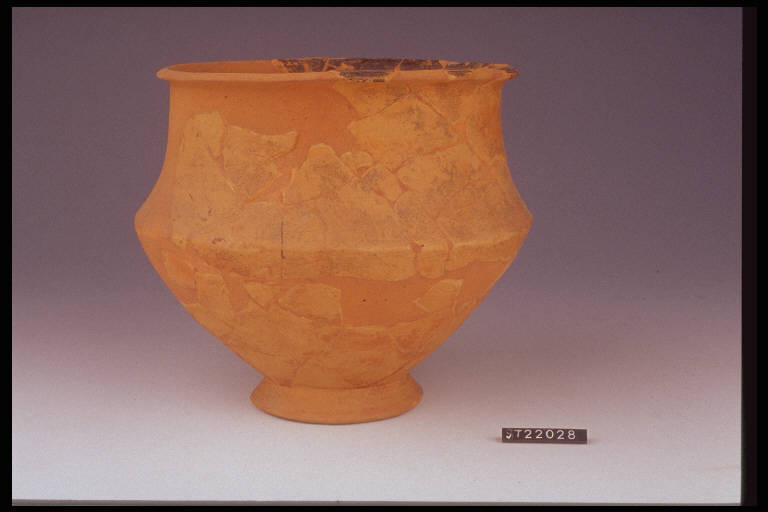 urna biconica - cultura di Golasecca (terzo quarto sec. VI a.C.)
