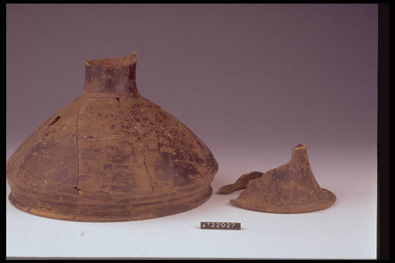 coppa troncoconica - cultura di Golasecca (terzo quarto sec. VI a.C.)