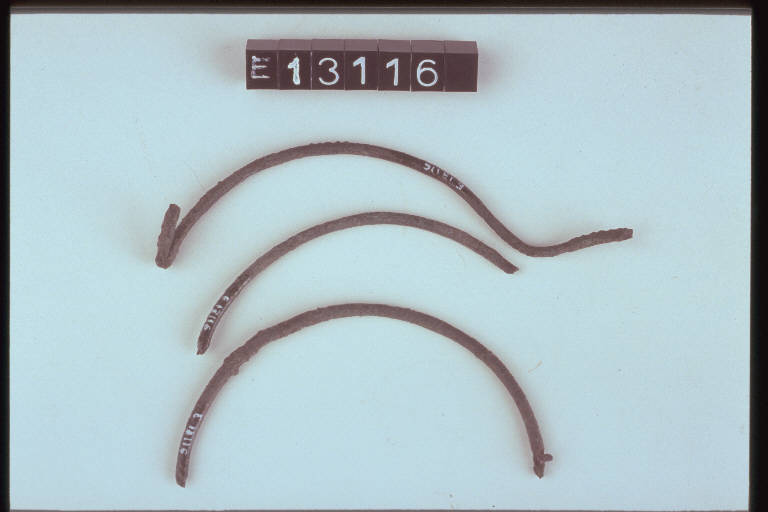 orecchino - cultura di Golasecca (secc. X/ IV a.C.)