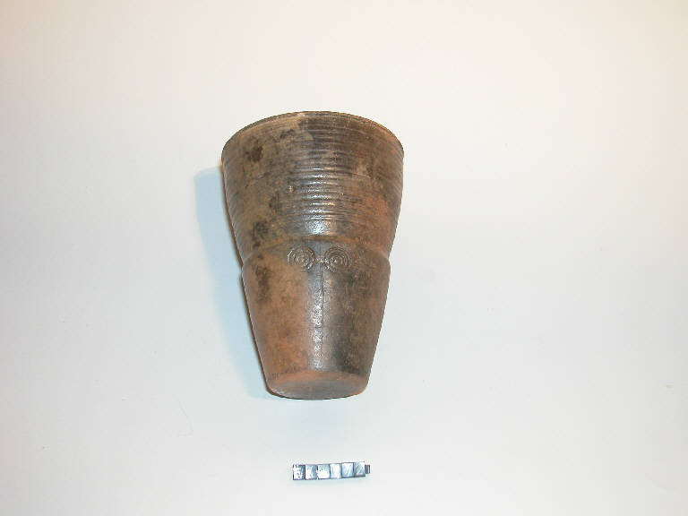 bicchiere a risega mediana, DE MARINIS / tipo D - cultura di Golasecca (fine/inizio secc. V/ IV a.C.)