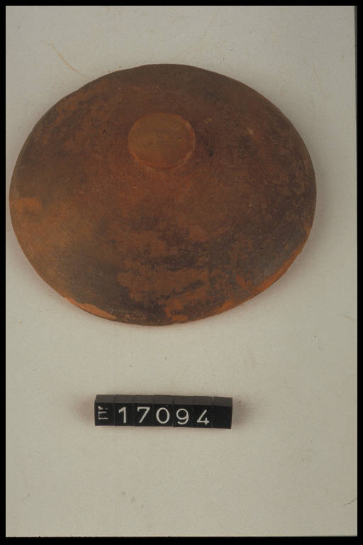 coperchio con presa sagomata - cultura La Tène (secc. II/ I a.C.)