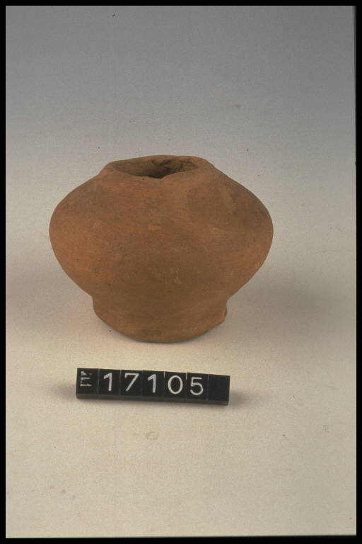 vasetto globulare - cultura La Tène (secc. IV/ I a.C.)