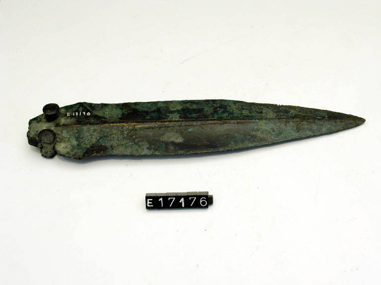 pugnale, tipo Veruno - periodo di età del Bronzo (sec. XIV a.C.)