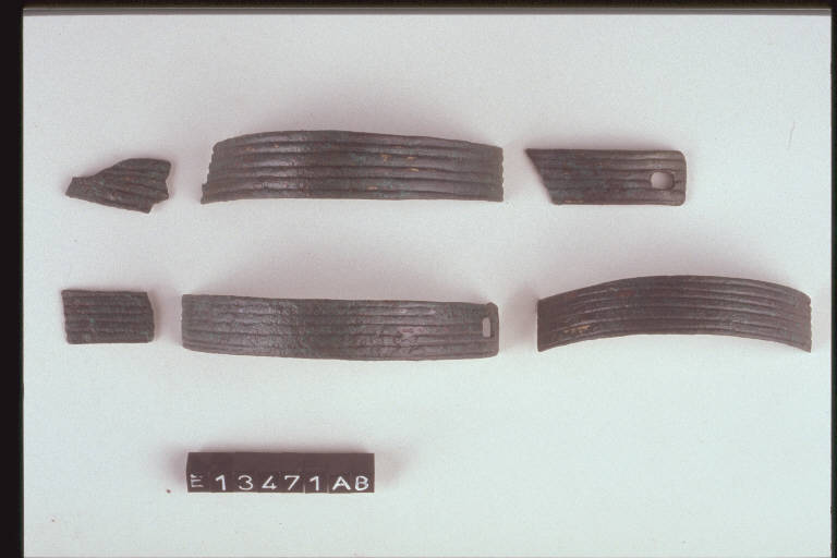 armilla a nastro - cultura di Golasecca (fine/inizio secc. VI/ V a.C.)
