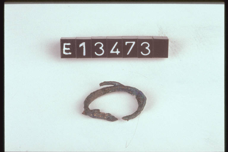 anello a spirale - cultura di Golasecca (fine/inizio secc. VI/ V a.C.)