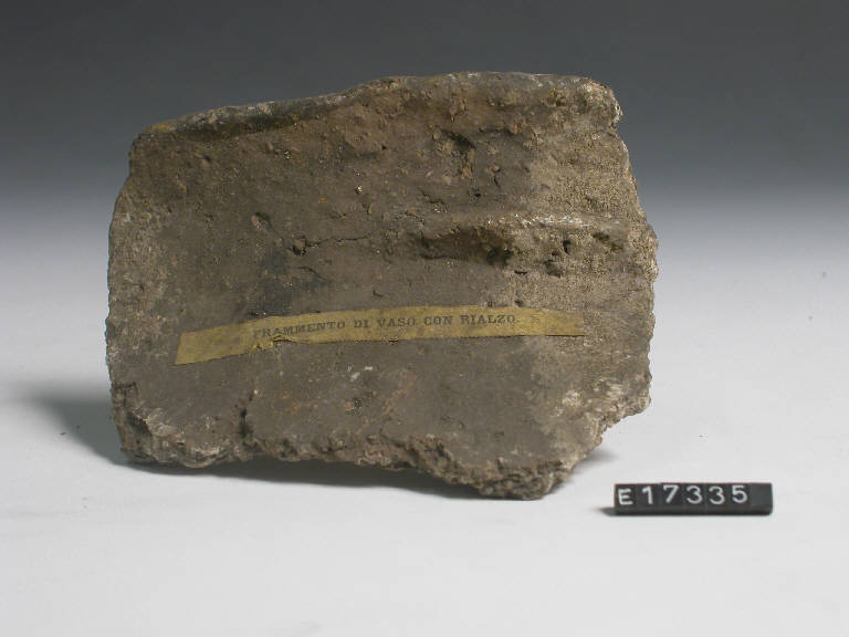 dolio - periodo Neolitico (secc. LX/ XVI a.C.)