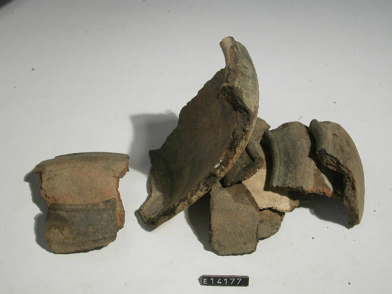 urna - produzione romana (secc. I/ IV d.C.)