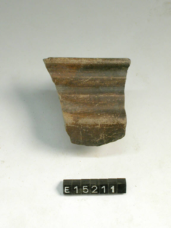 bicchiere carenato - cultura di Golasecca (secc. VI/ V a.C.)
