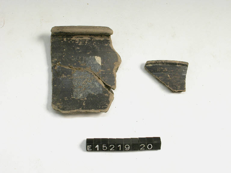 urna - cultura di Golasecca (secc. VI/ V a.C.)