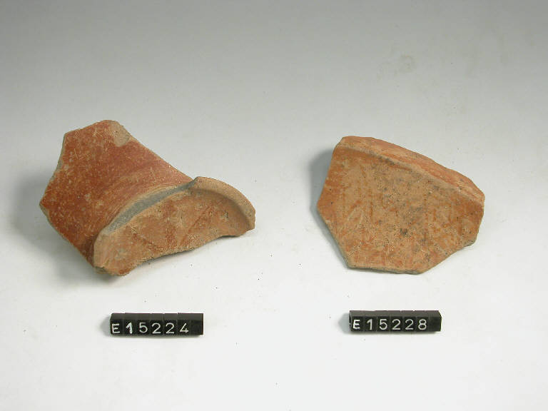 vasetto carenato - cultura di Golasecca (secc. VI/ V a.C.)