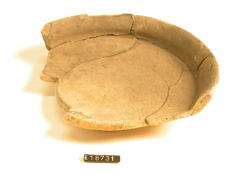 piatto - cultura La Tène (secc. IV/ I a.C.)