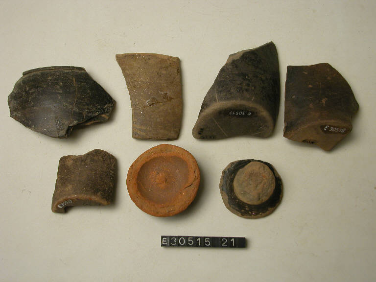 bicchiere (fondo di) - cultura di Golasecca (sec. V a.C.)