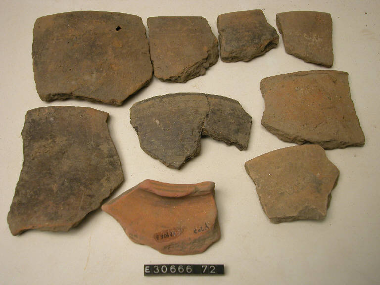 coperchio (frammento di) - cultura di Golasecca (secc. V/ IV a.C.)
