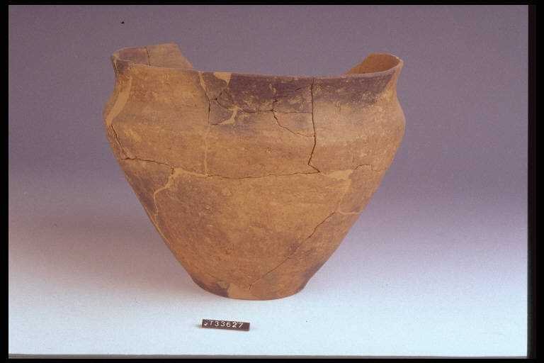 urna - cultura di Golasecca (sec. IX a.C.)