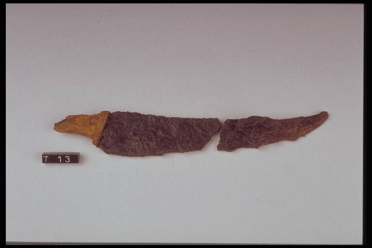 coltello a dorso diritto - cultura di Golasecca (sec. IX a.C.)