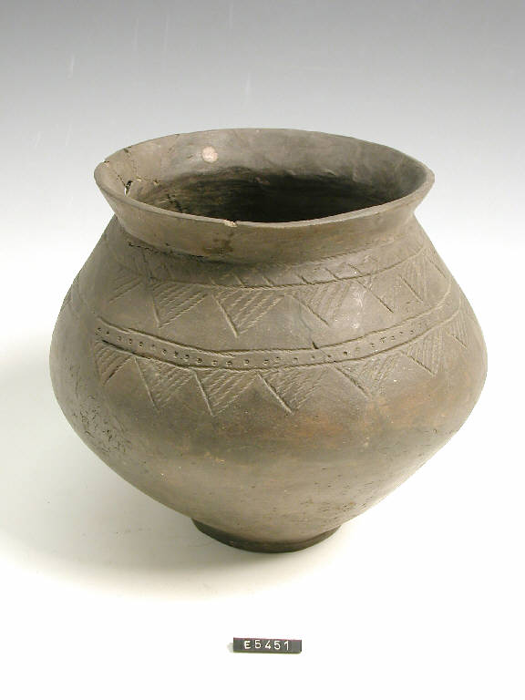 urna biconica - cultura di Golasecca (secc. IX/ VIII a.C.)