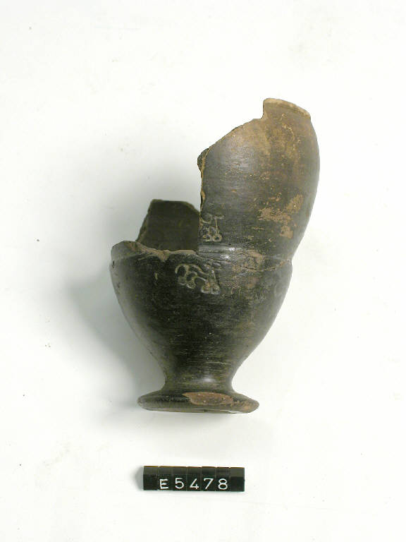 bicchiere a calice - cultura di Golasecca (sec. V a.C.)