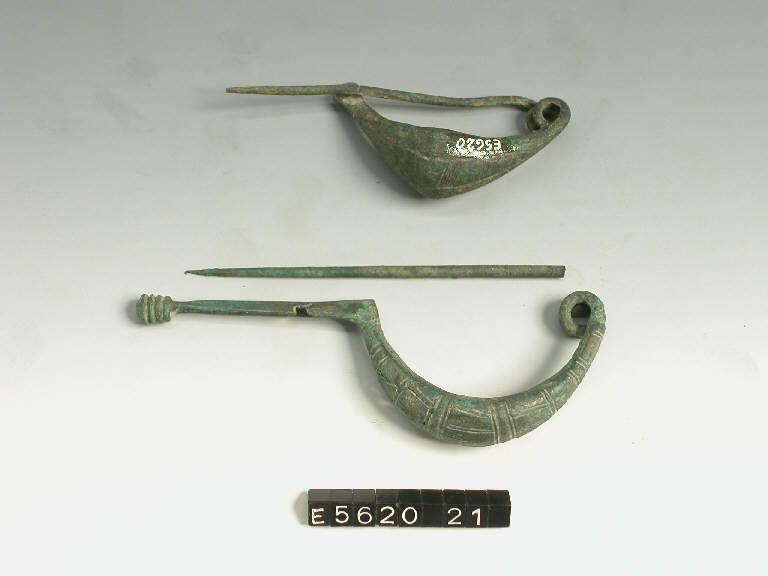 fibula a navicella - cultura di Golasecca (sec. VII a.C.)