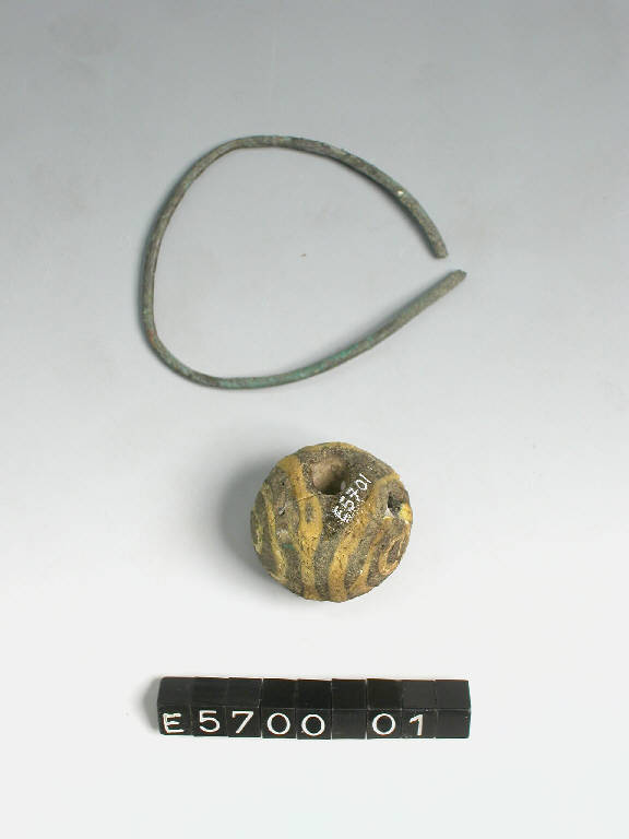 orecchino - cultura di Golasecca (secc. IX/ IV a.C.)