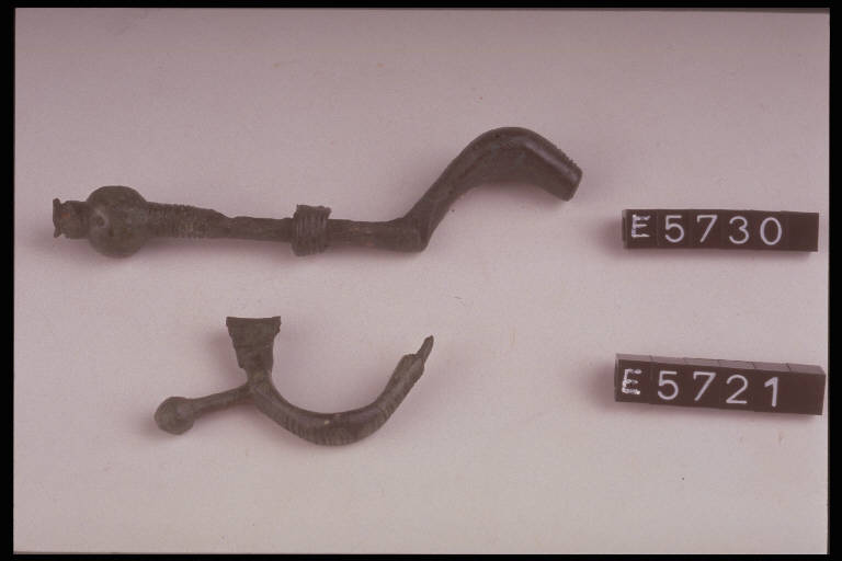 fibula a sanguisuga, DE MARINIS / tipo tardo-alpino - cultura di Golasecca (sec. V a.C.)