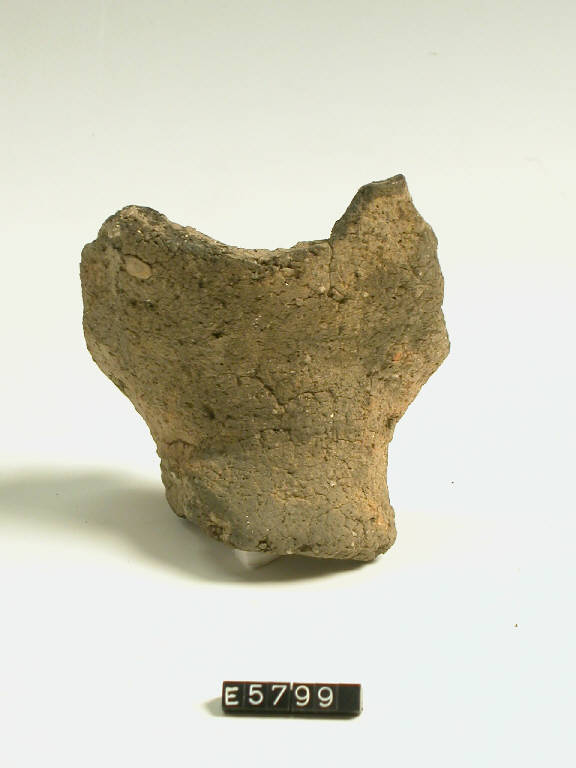 coppa troncoconica - periodo di età del Bronzo (secc. XV/ XIII a.C.)