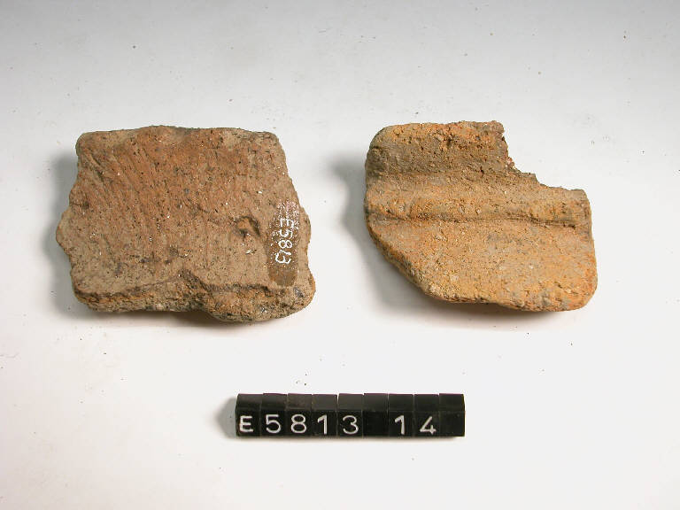 orlo - periodo di età del Bronzo (secc. XV/ XIII a.C.)