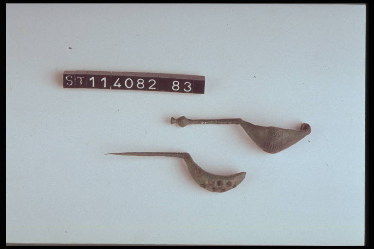 fibula a navicella - cultura di Golasecca (terzo quarto sec. VI a.C.)