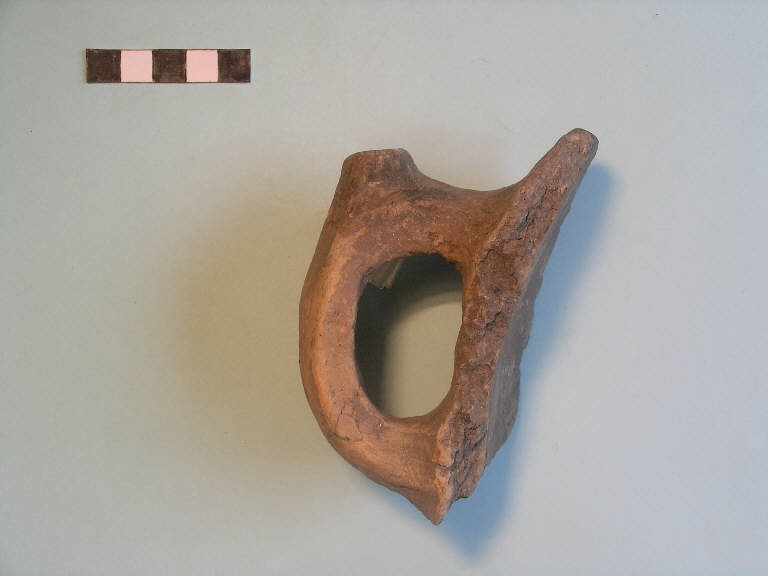 vaso troncoconico ansato - cultura di Polada (Bronzo antico II)