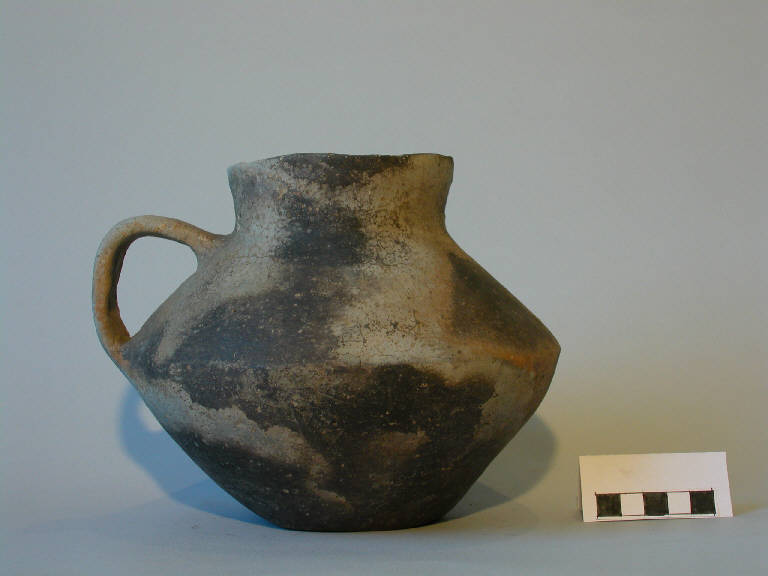 boccale biconico - cultura di Polada (Bronzo antico II)