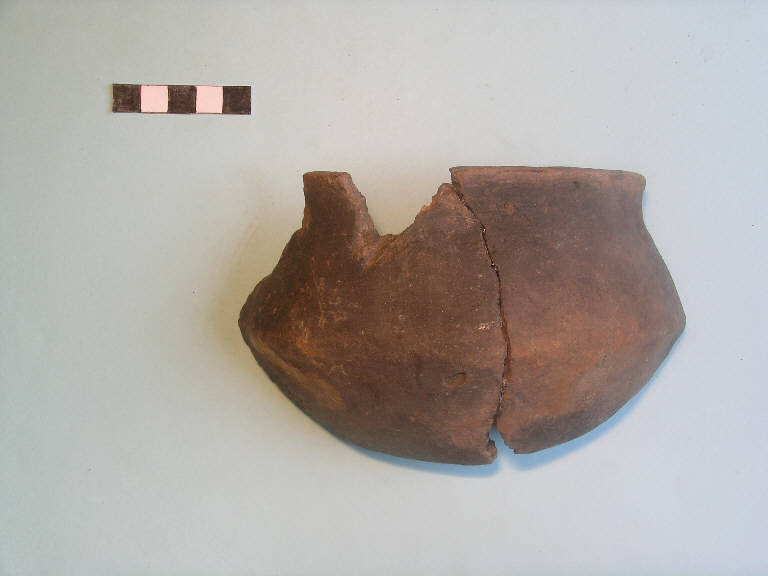 scodella carenata - cultura di Polada/palafitticolo-terramaricola (Bronzo antico II-medio I)