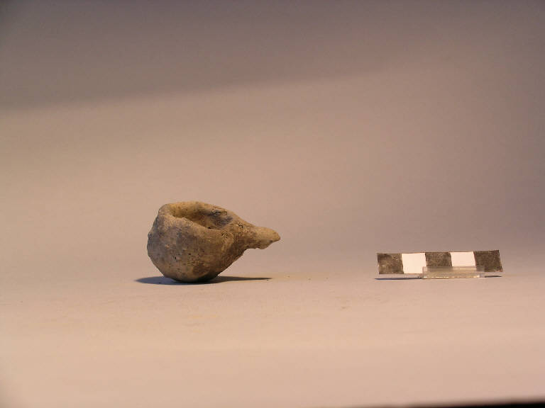 cucchiaio - cultura di Polada/palafitticolo-terramaricola (Bronzo antico II-medio I)