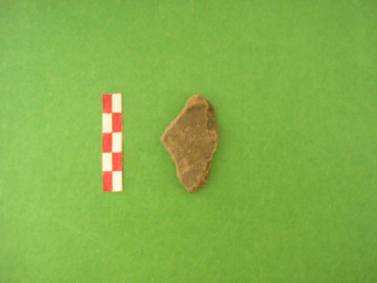 fondo di vaso con accenno di parete/frammento - Gruppo del Vhò - cultura di Fiorano (sec. XLIII a.C.)