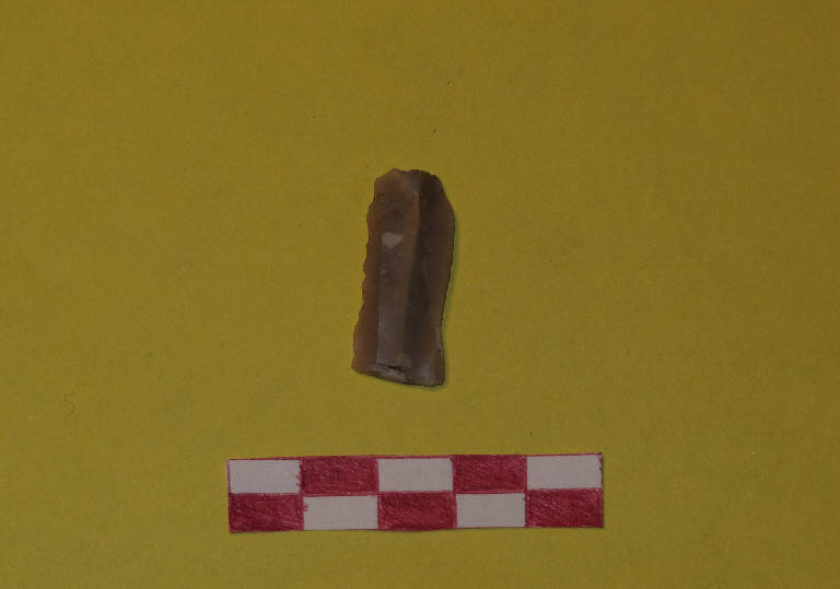 lamella ritoccata - Gruppo del Vhò - cultura di Fiorano (sec. XLIII a.C.)