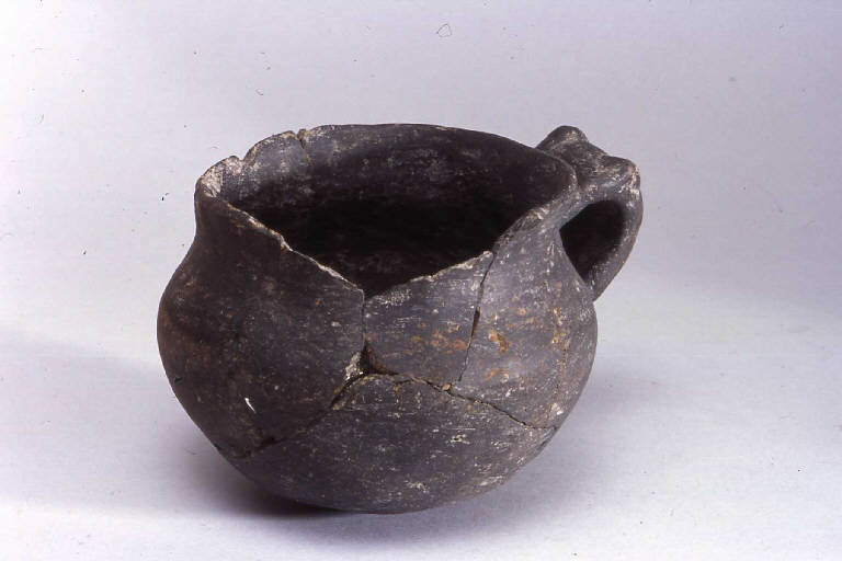 tazza - Cultura di Polada (Bronzo Antico)