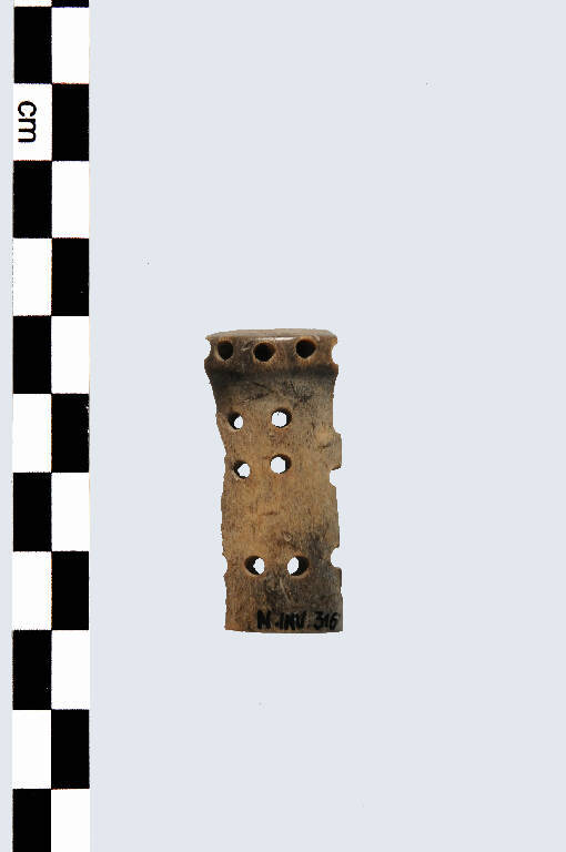 manico in osso (?) - Cultura palafitticolo-terramaricola (età del Bronzo Medio)