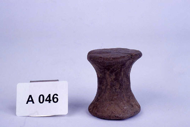 rocchetto concavo - ambito etrusco (sec. VII a.C.)