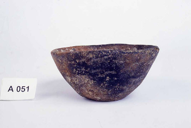 bicchiere troncoconico - ambito etrusco italico (prima metà sec. VI a.C.)
