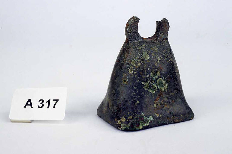 campanello - produzione etrusca (sec. V a.C.)