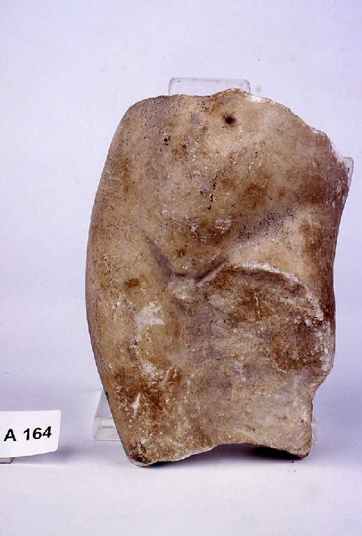 statua/ frammento - produzione romana (secc. II/ III d.C.)