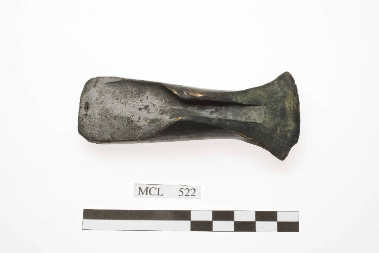 ascia ad alette - età del Bronzo Recente (sec. XIII a.C.)
