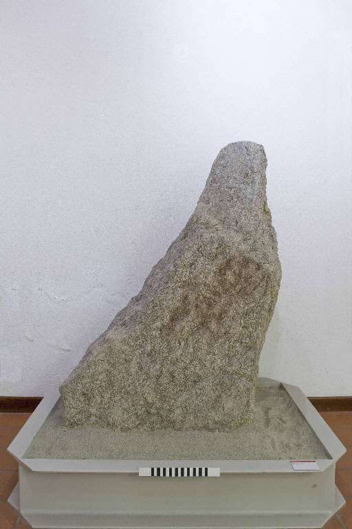 menhir - cultura del Vaso Campaniforme (mill. III a.C.)