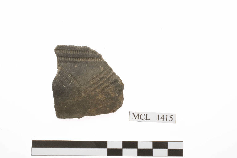 parete/ frammento - cultura di Golasecca (prima metà sec. IX-VIII a.C.)